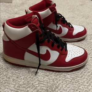 Nike dunk high GS championship red 9.5